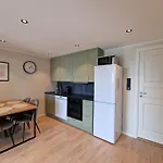 דירה Comfortable Sleeps 4 Near Center קריסטיאנסאנד