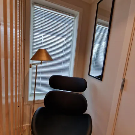 Comfortable Sleeps 4 Near Center 아파트 크리스티안산